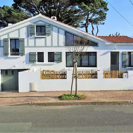 Feriehus Catamaran - A Boisvinet, Grande Maison Familiale Type Basque Pour 7 Pers Saint Gilles Croix de vie